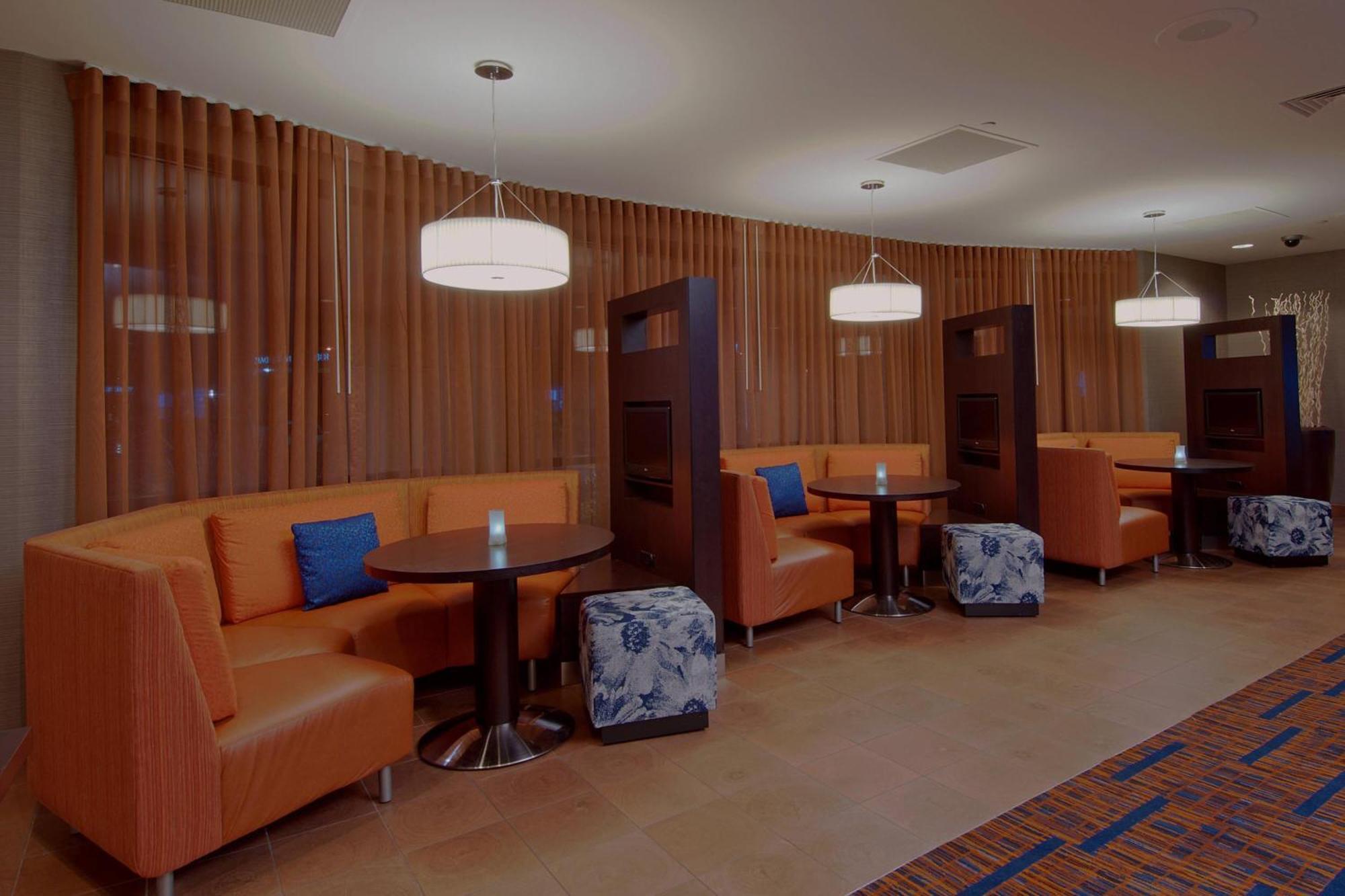 Courtyard By Marriott Madison West / Middleton Hotell Eksteriør bilde