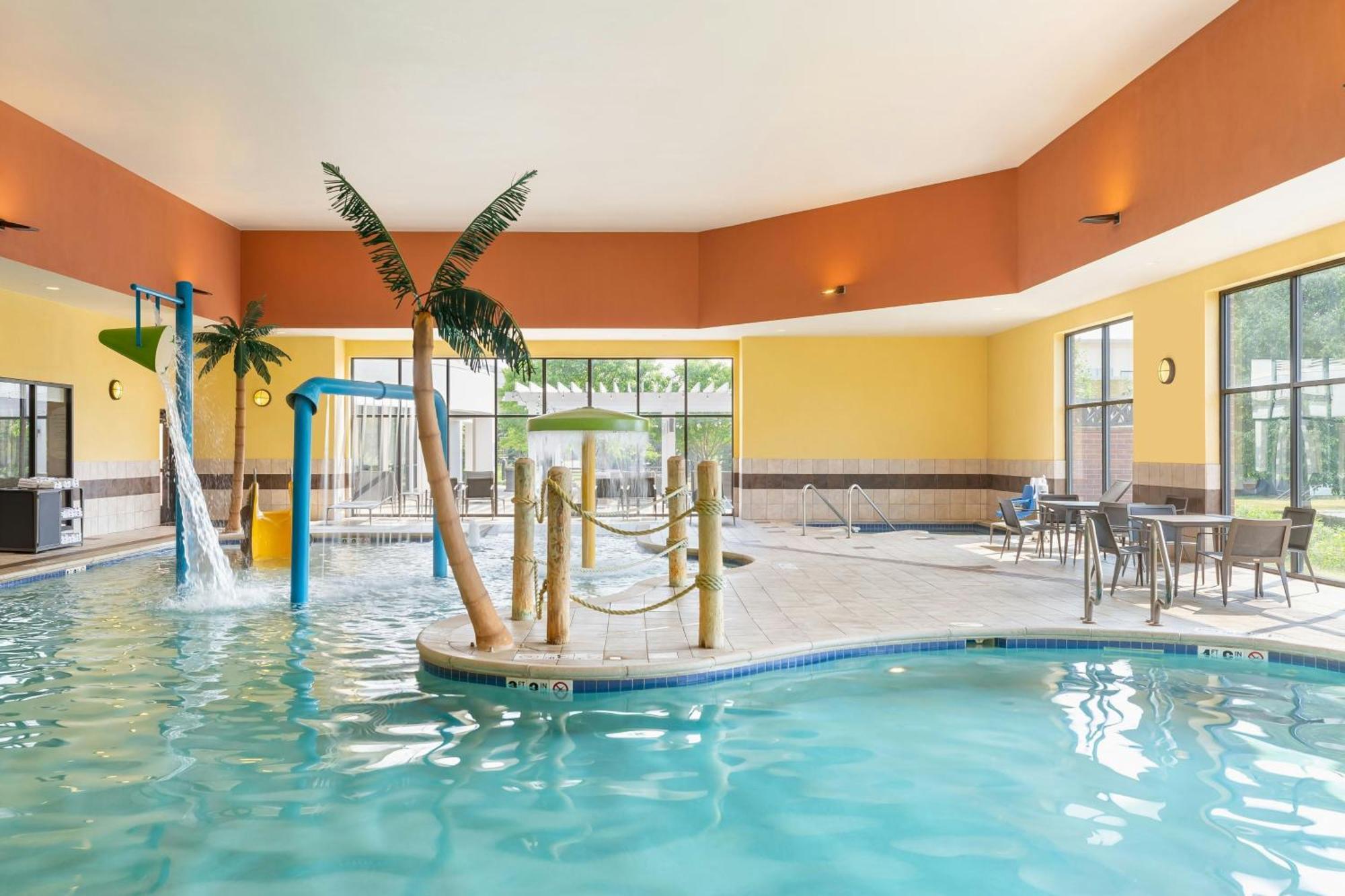 Courtyard By Marriott Madison West / Middleton Hotell Eksteriør bilde