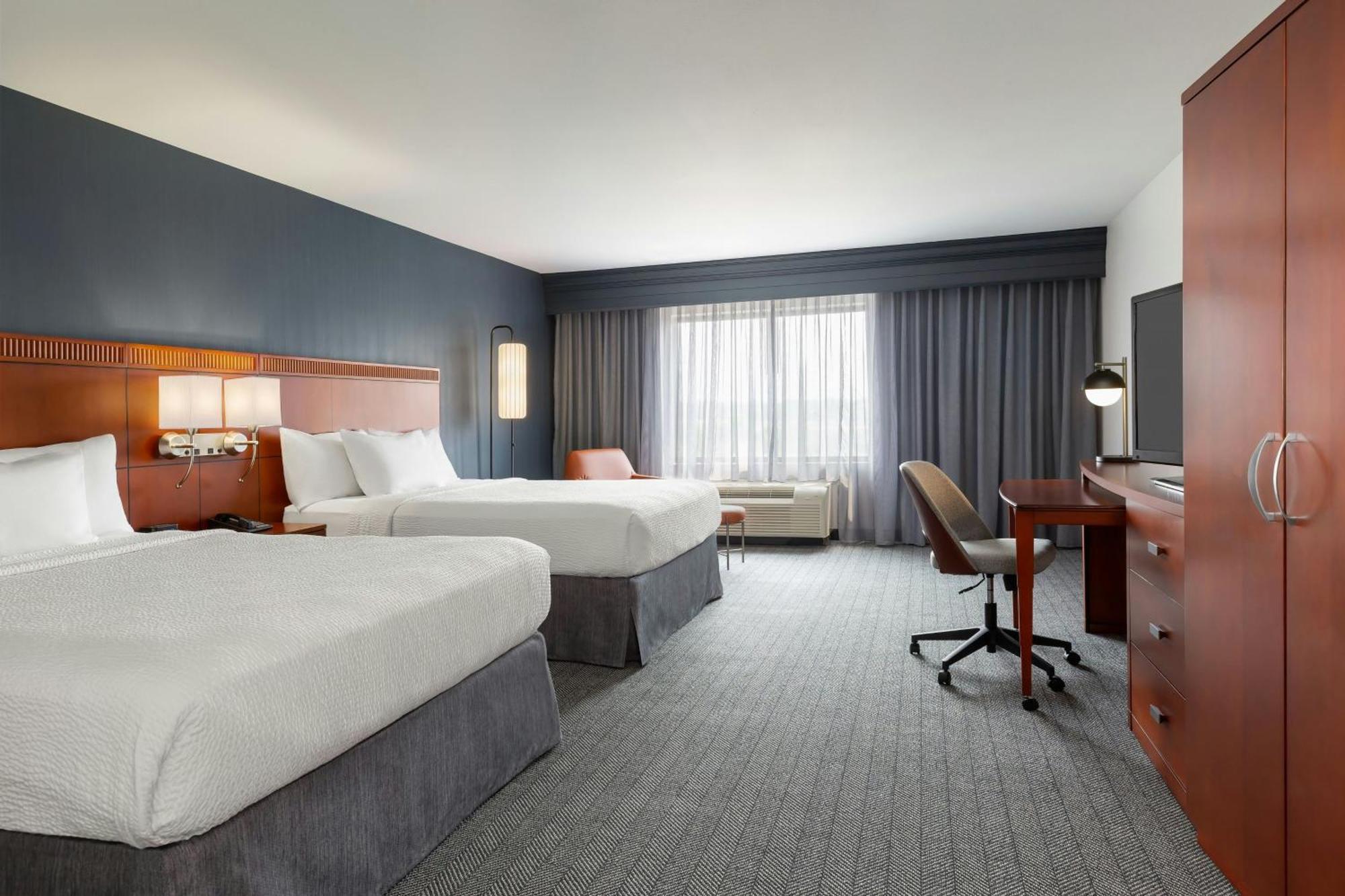 Courtyard By Marriott Madison West / Middleton Hotell Eksteriør bilde