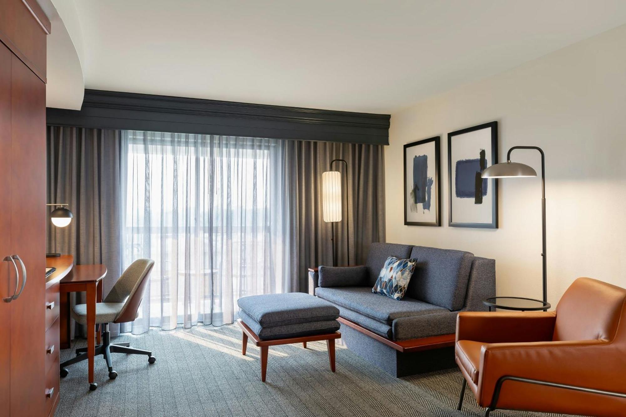Courtyard By Marriott Madison West / Middleton Hotell Eksteriør bilde